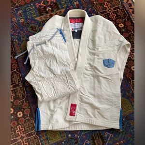 Hooks V4 Unbleached BJJ Gi A1L